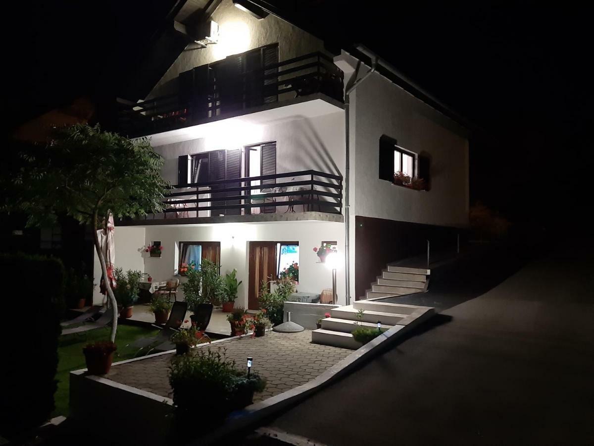 House Osana Hotel กราโบวาซ ภายนอก รูปภาพ