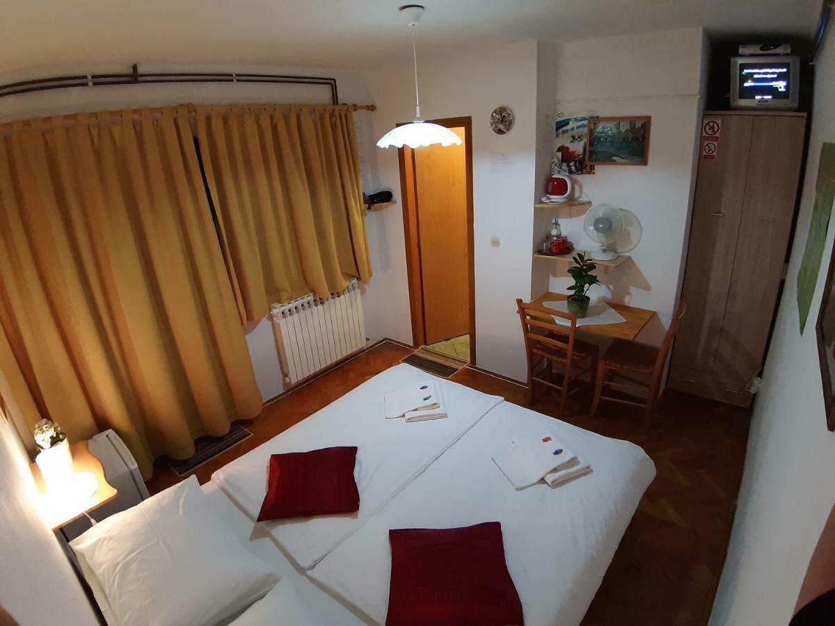 House Osana Hotel กราโบวาซ ภายนอก รูปภาพ